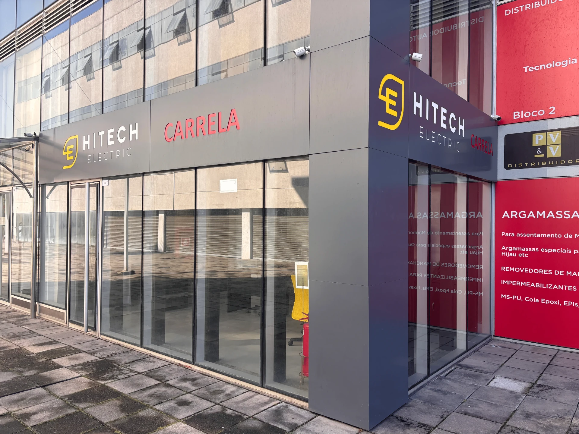 Fachada da Hitech Electric Carrela no Rio de Janeiro